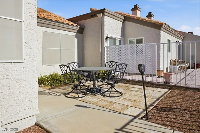 $200,000 | 2229 High Dunes Lane, Laughlin, NV 89029