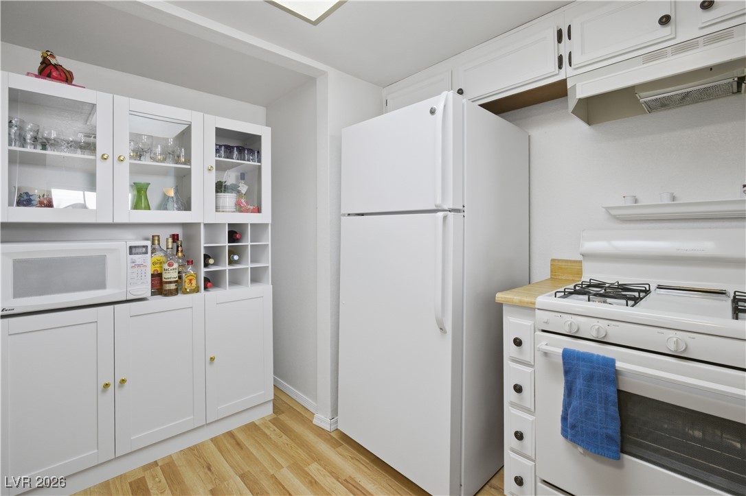 2229 High Dunes Lane Laughlin, NV 89029 - Photo 8 of 24