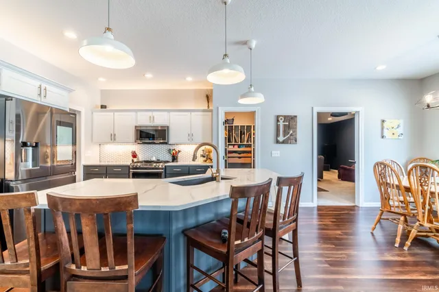 $469,900 | 15293 Leo Creek Boulevard, Leo, IN 46765