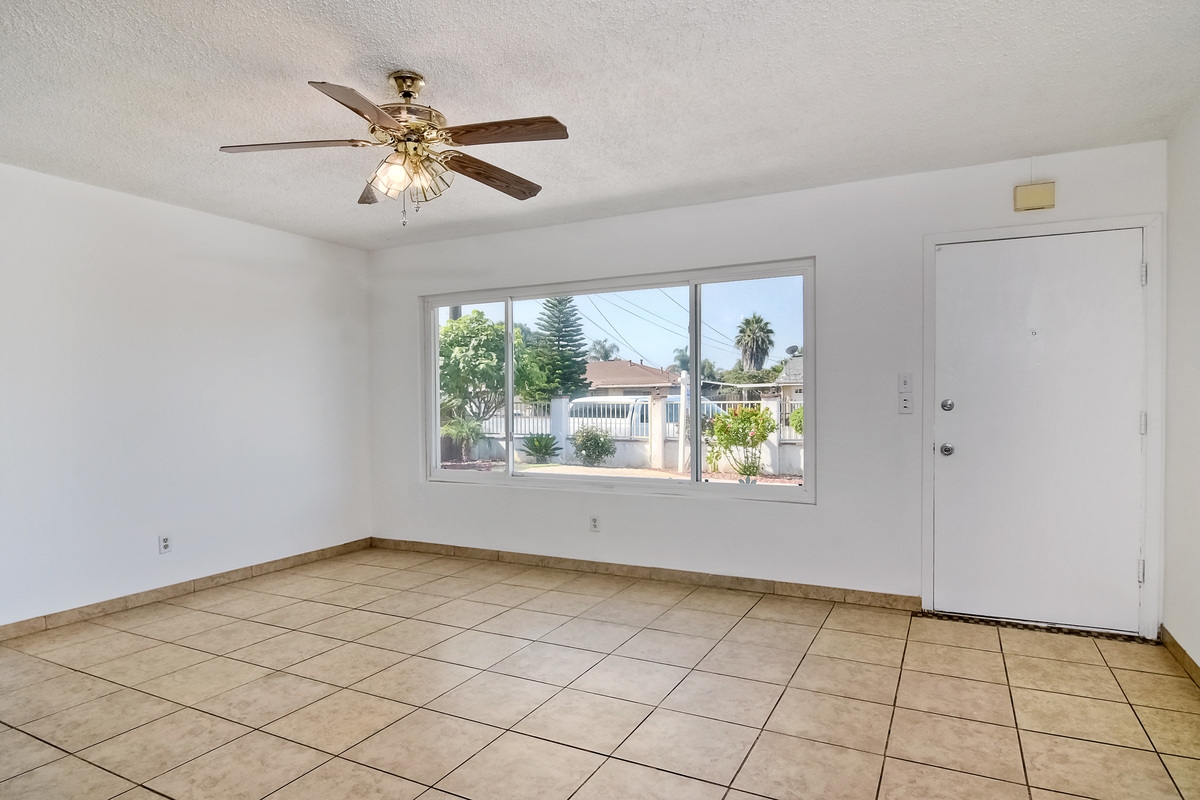 3834 La Rosa Drive San Marcos, CA 92078 - Photo 11 of 25