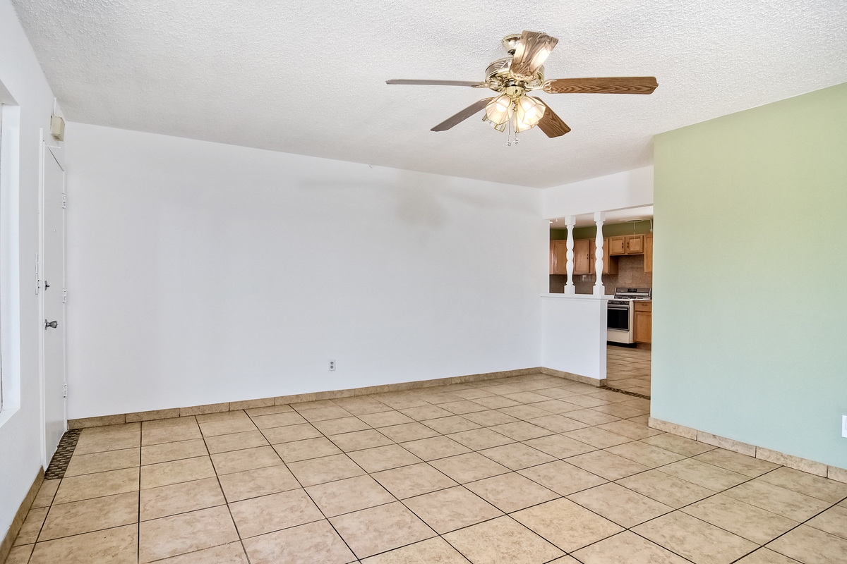 3834 La Rosa Drive San Marcos, CA 92078 - Photo 9 of 25