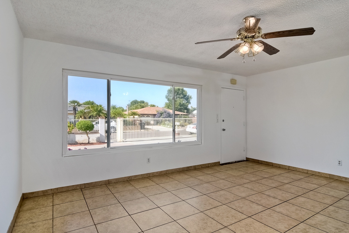 3834 La Rosa Drive San Marcos, CA 92078 - Photo 10 of 25