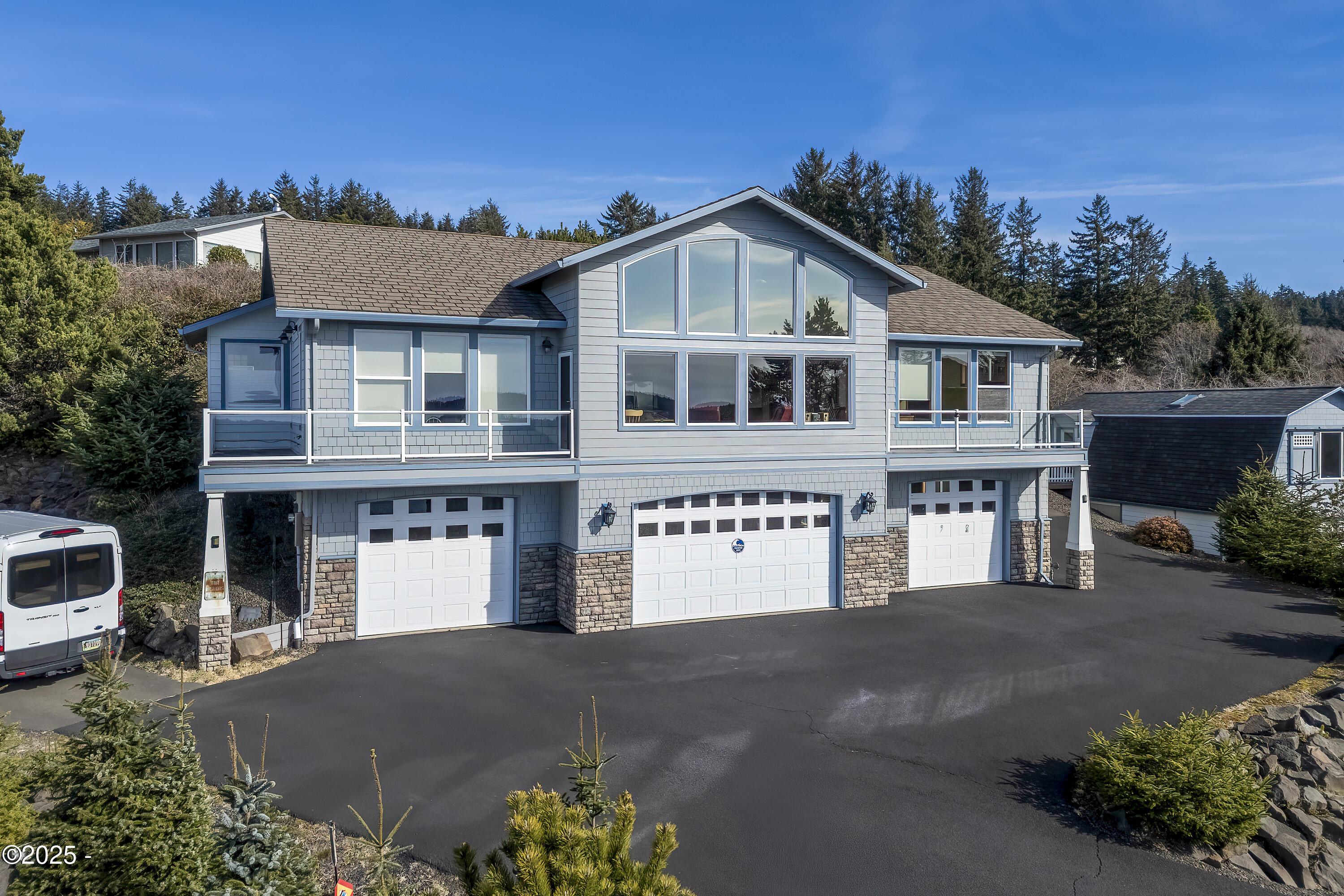 455 Southeast Scenic Loop Newport, OR 97365 - Photo 2 of 46