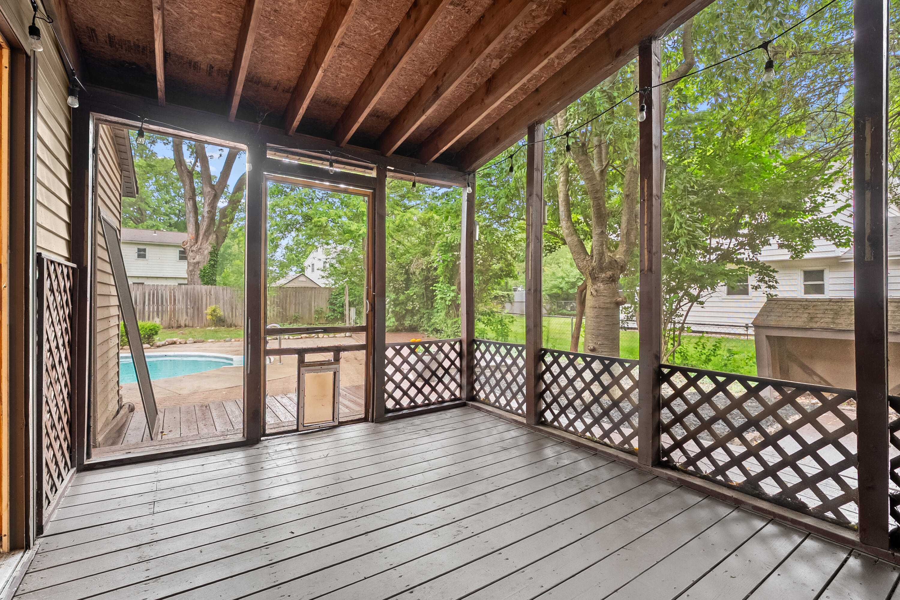 823 Newgate Road Kalamazoo, MI 49006 - Photo 16 of 30 Newgate Rd 823 Kalamazoo 49006-14