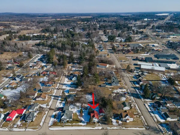 $249,900 | 215 North Oxford Street, Wautoma, WI 54982