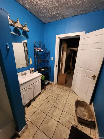 $64,995 | 219 West Church Street, Cambridge City, IN 47327