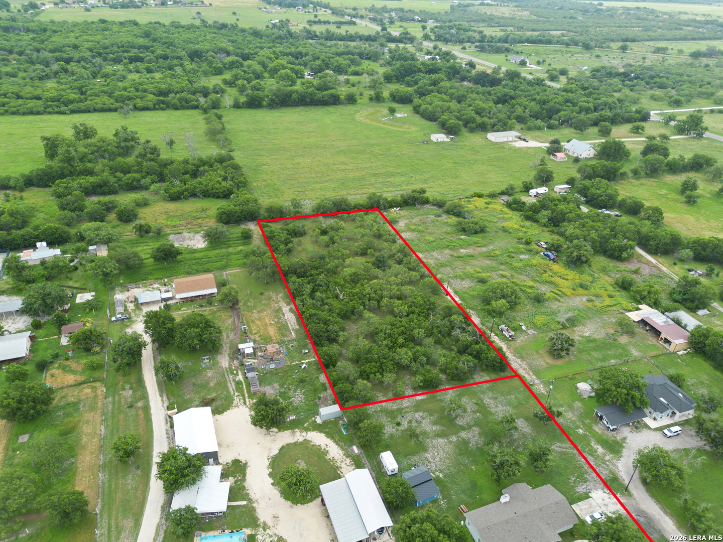 5716 County Road Lytle, TX 78052 - Photo 4 of 14