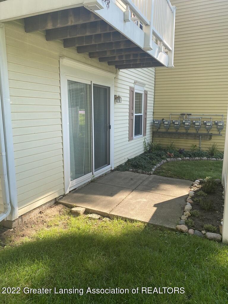 2044 Hamilton Road, Unit 103 Okemos, MI 48864 - Photo 17 of 20 Hamilton Front Patio