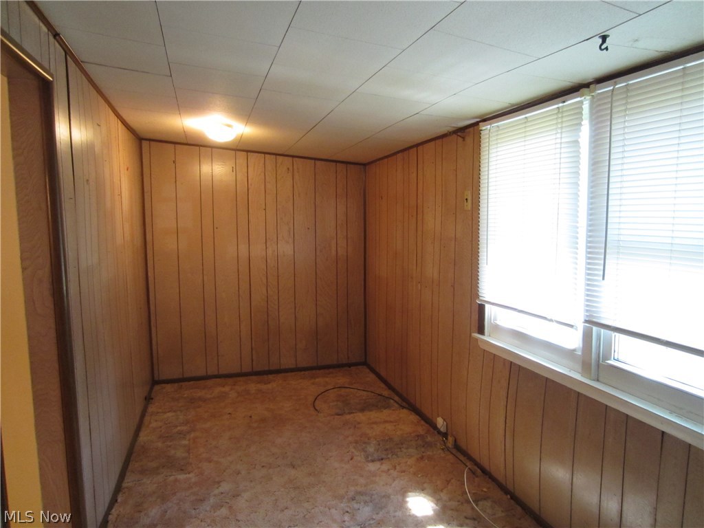 5692 Shawnee Road Cleveland, OH 44124 - Photo 5 of 14