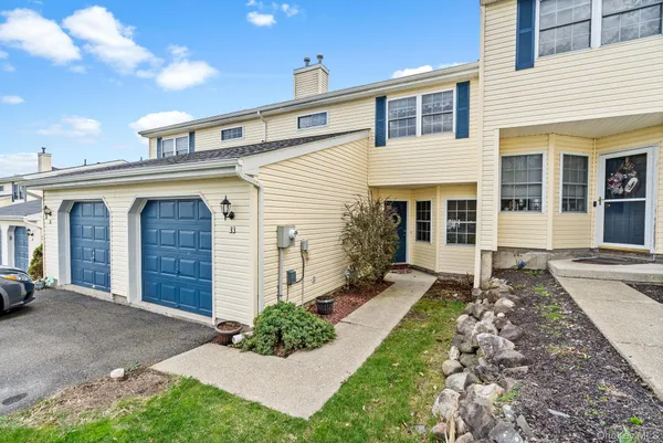$349,999 | 33 Pond Hill Lane, Walden, NY 12586