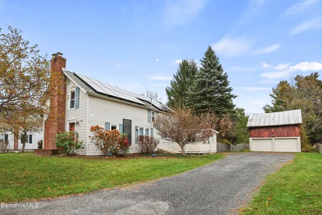 $389,000 | 2801 State Road, Richmond, MA 01254