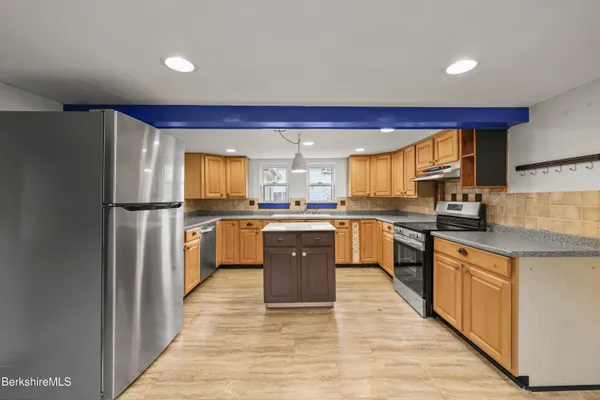 $375,000 | 2801 State Road, Richmond, MA 01254