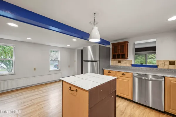 $375,000 | 2801 State Road, Richmond, MA 01254