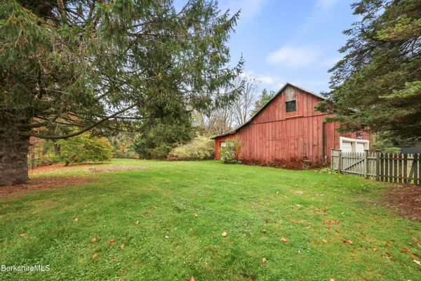 $375,000 | 2801 State Road, Richmond, MA 01254