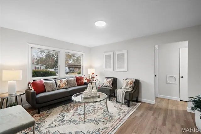 $250,000 | 1265 Central Parkway, Florissant, MO 63031