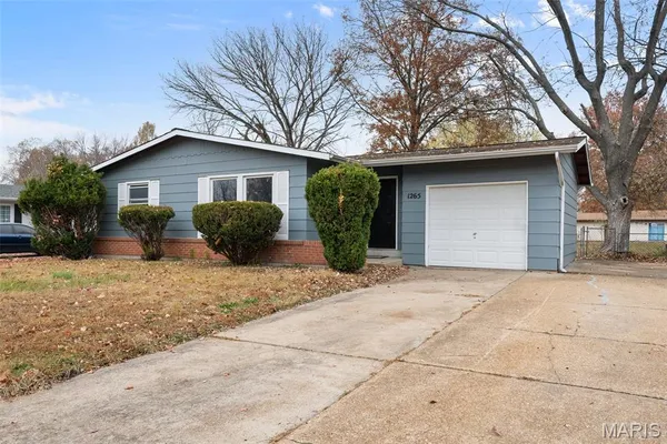$244,000 | 1265 Central Parkway, Florissant, MO 63031