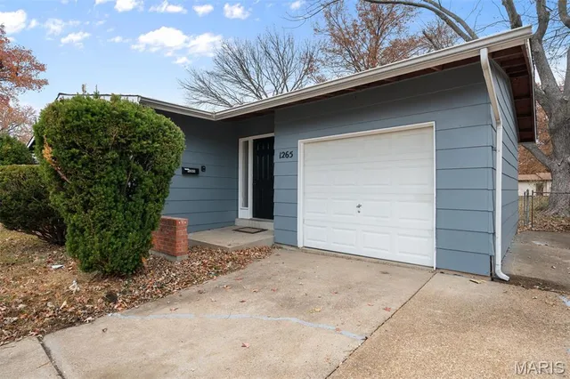 $250,000 | 1265 Central Parkway, Florissant, MO 63031