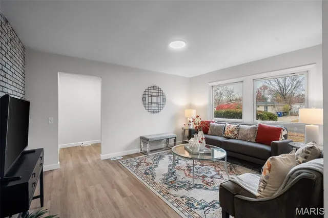 $250,000 | 1265 Central Parkway, Florissant, MO 63031