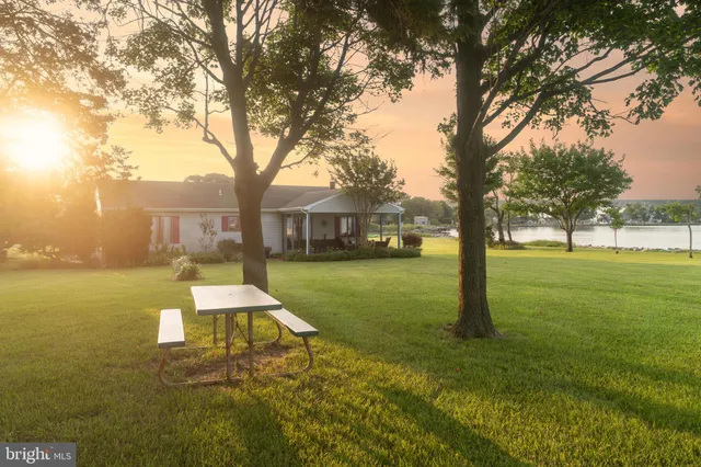 $930,000 | 2554 Hoopers Island Road, Fishing Creek, MD 21634