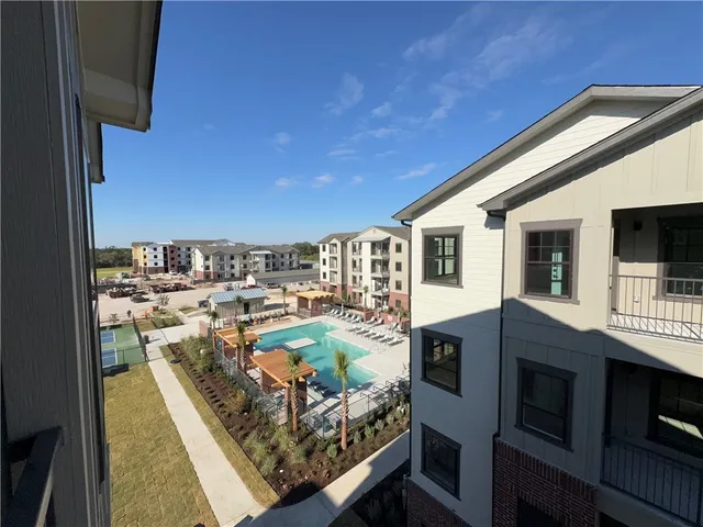 $2,230 | 6000 Jones Road, Unit 4207, Bryan, TX 77807