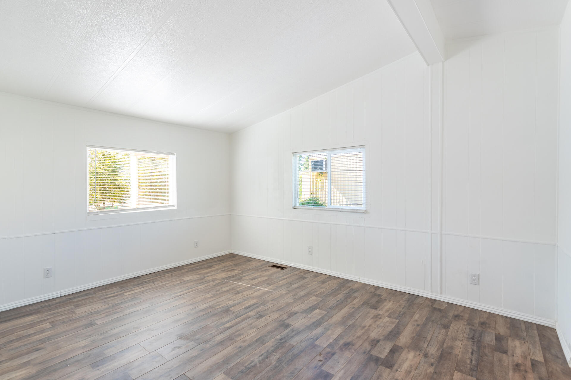 19964 Riverside Avenue, Unit 65 Anderson, CA 96007 - Photo 5 of 18 IMG_2019-HDR