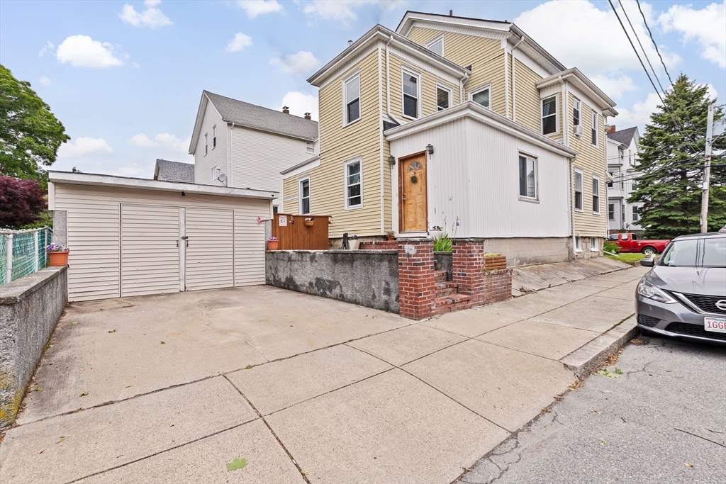 93 Warren Street Fall River, MA 02721 - Photo 36 of 42 a view of a white building