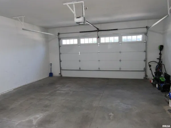 a view of a garage
