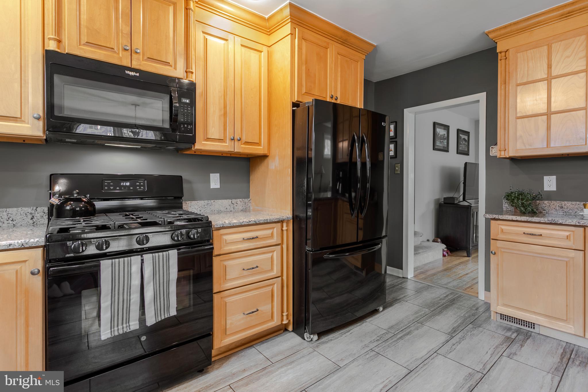 301 Rittenhouse Circle Havertown, PA 19083 - Photo 14 of 35