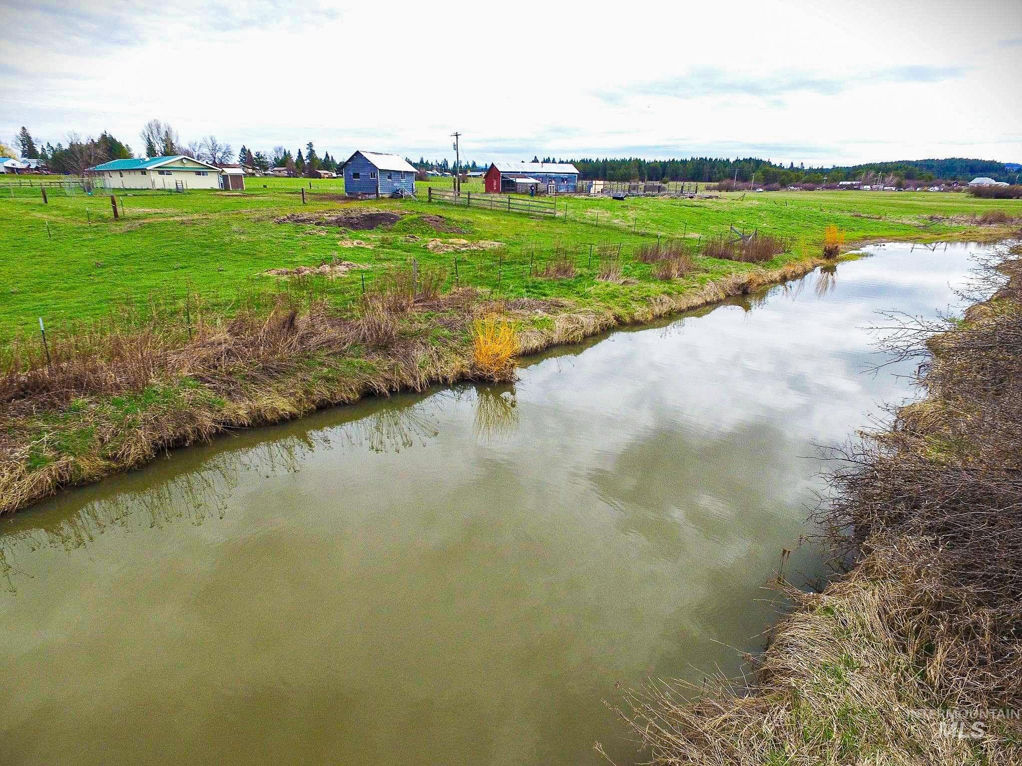 272 Cemetery Road Weippe, ID 83553 - Photo 36 of 43 Water view