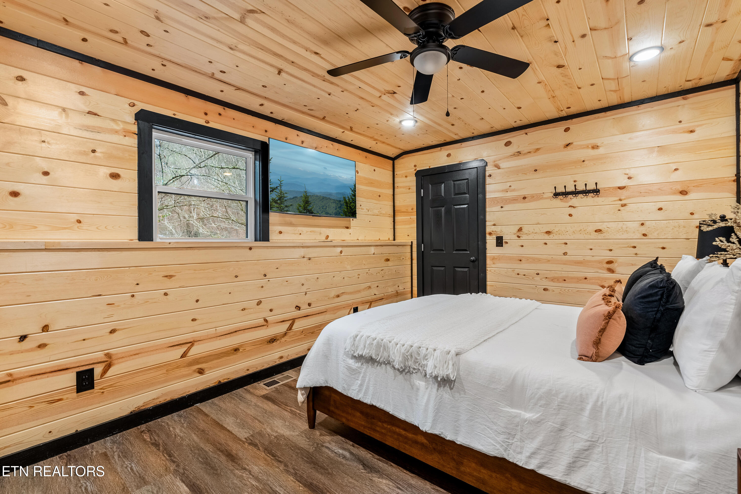 2881 Caughron Mountain Road Sevierville, TN 37876 - Photo 26 of 56 DSC03320-HDR