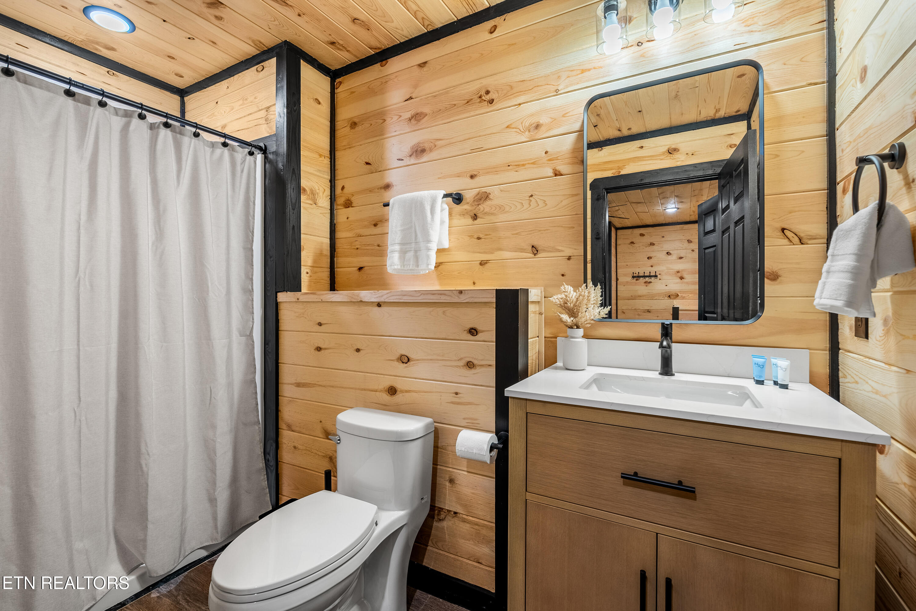 2881 Caughron Mountain Road Sevierville, TN 37876 - Photo 35 of 57 DSC03360-HDR