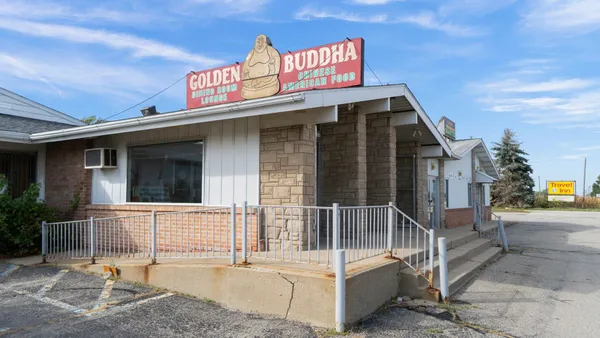 $620,000 | 10 West 815 North, Howe, IN 46746