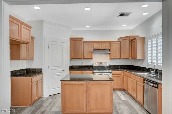 $609,998 | 6620 Gray Juniper Avenue, Las Vegas, NV 89130