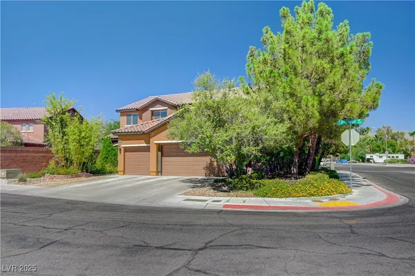 $609,998 | 6620 Gray Juniper Avenue, Las Vegas, NV 89130