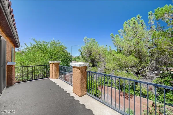 $609,998 | 6620 Gray Juniper Avenue, Las Vegas, NV 89130