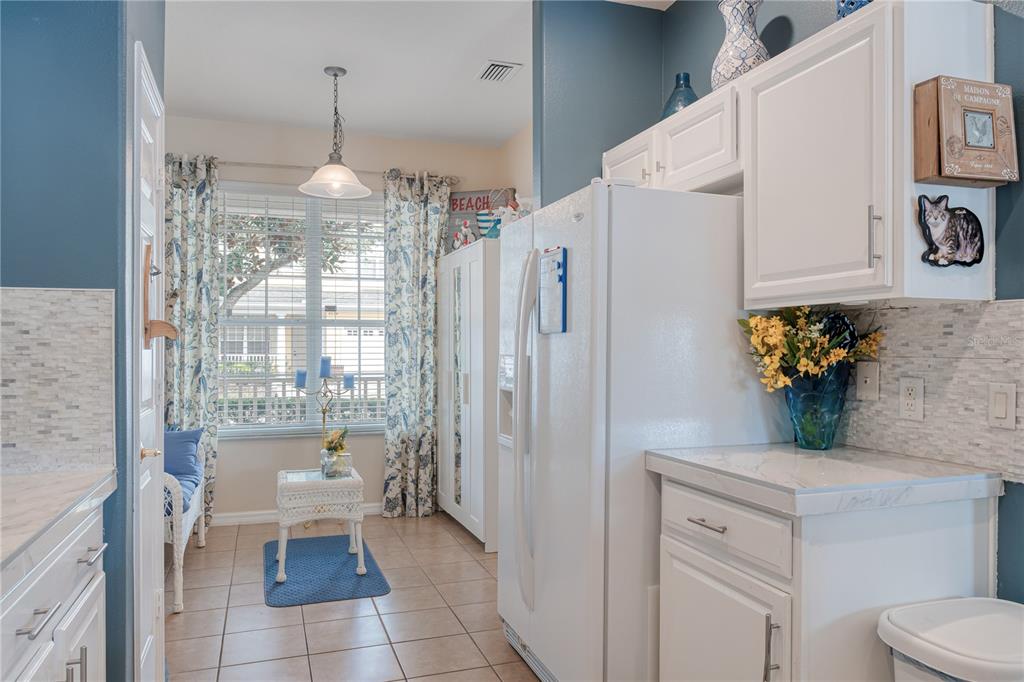 4925 Poolside Drive St. Cloud, FL 34769 - Photo 6 of 36 a bathroom with a sink a toilet and a shower
