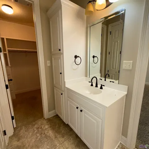 $369,900 | 38082 Timber Trace Court, Prairieville, LA 70769