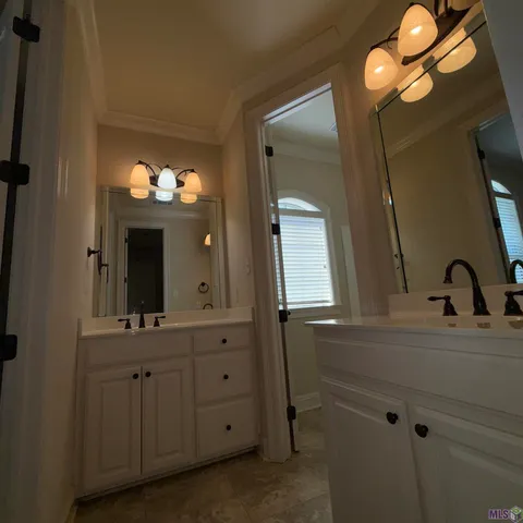 $369,900 | 38082 Timber Trace Court, Prairieville, LA 70769