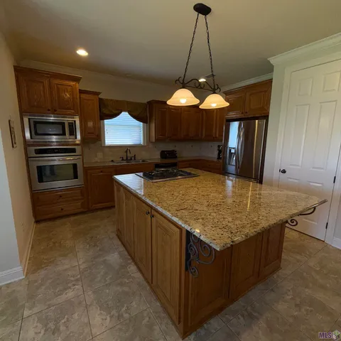 $369,900 | 38082 Timber Trace Court, Prairieville, LA 70769