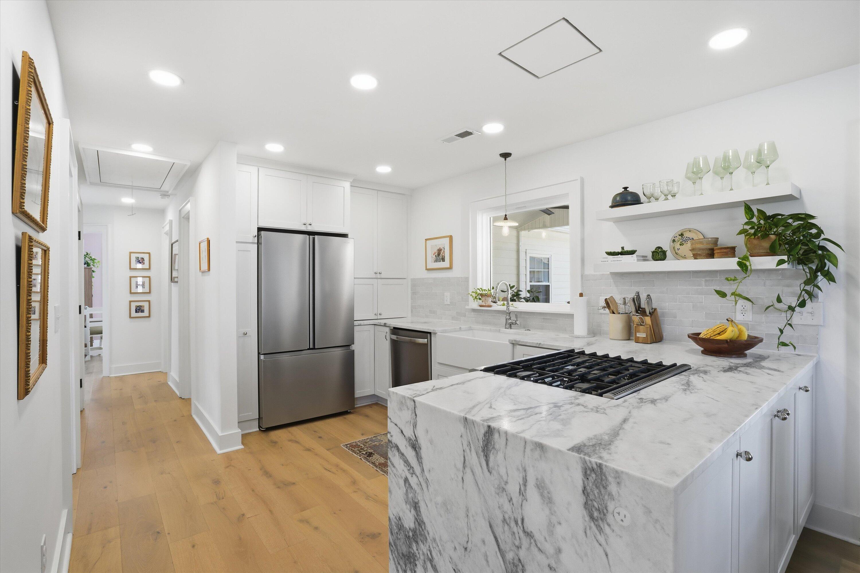 311 Lamont Road Charleston, SC 29407 - Photo 3 of 32