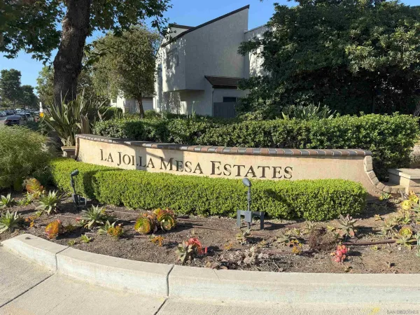$3,392 | 9595 Easter Way, Unit 8, San Diego, CA 92121