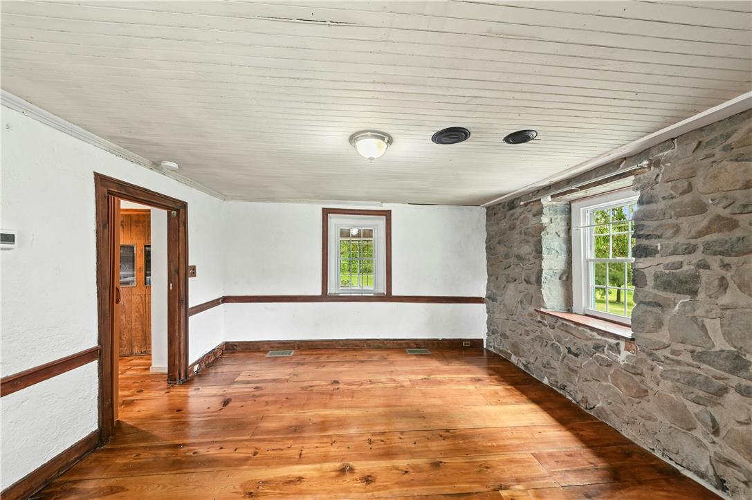 967 State Road Coopersburg, PA 18036 - Photo 12 of 25