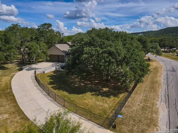 $775,000 | 663 Private Road 1712, Mico, TX 78056