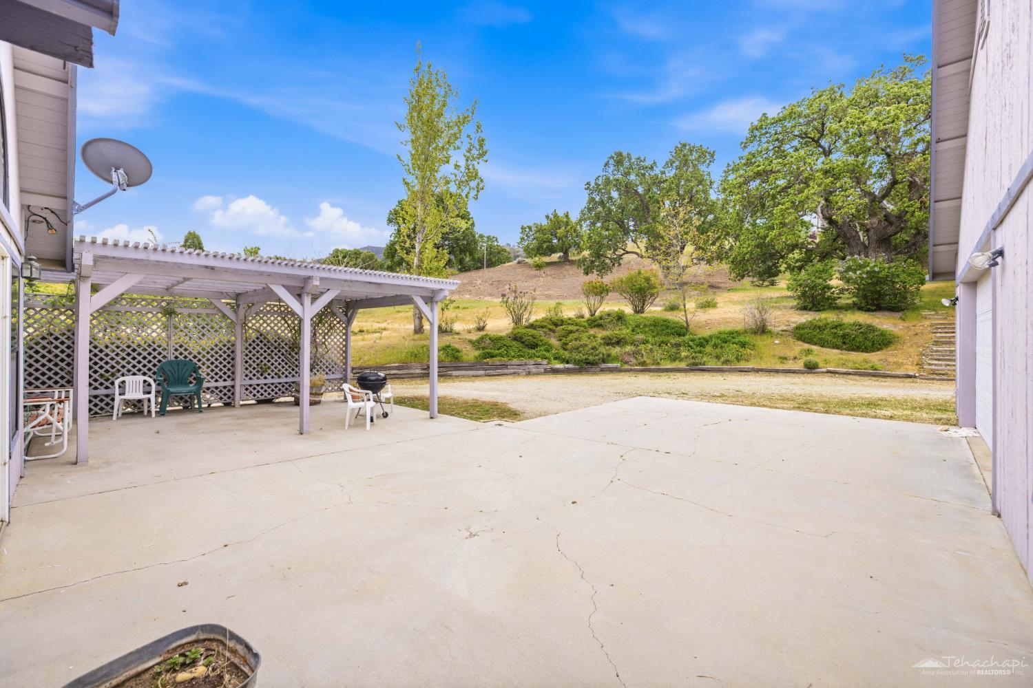 30300 South Lower Valley Road Tehachapi, CA 93561 - Photo 22 of 32 Gallery Image 22