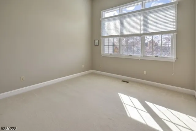 $915,000 | 6 Polo Club Road, Far Hills, NJ 07931