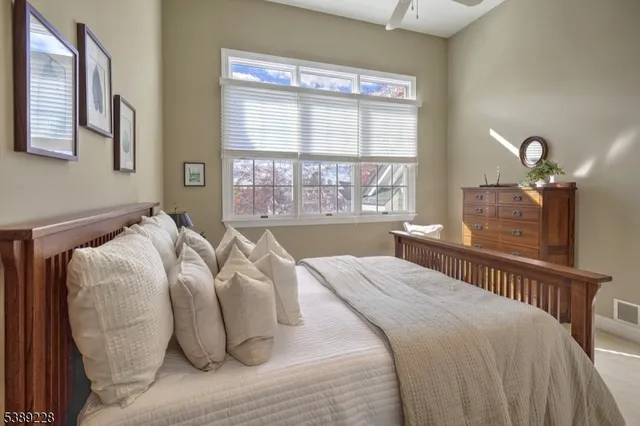 $915,000 | 6 Polo Club Road, Far Hills, NJ 07931