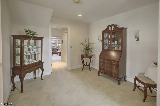 $915,000 | 6 Polo Club Road, Far Hills, NJ 07931