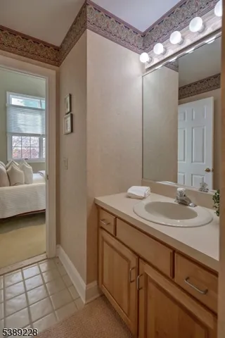 $915,000 | 6 Polo Club Road, Far Hills, NJ 07931