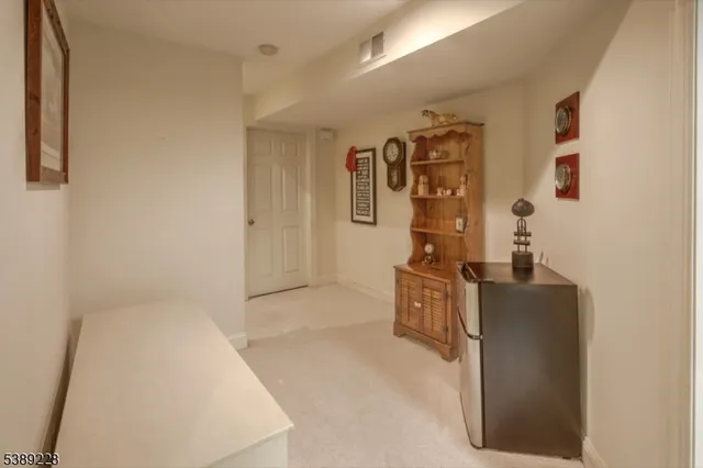 $915,000 | 6 Polo Club Road, Far Hills, NJ 07931