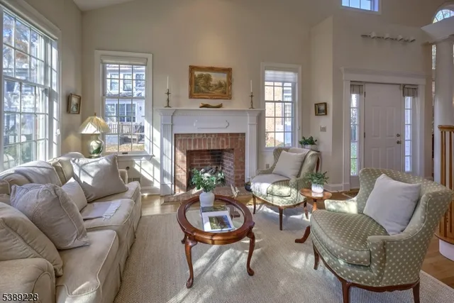 $915,000 | 6 Polo Club Road, Far Hills, NJ 07931